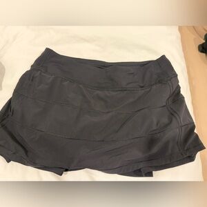 Lululemon black tennis skirt - women’s